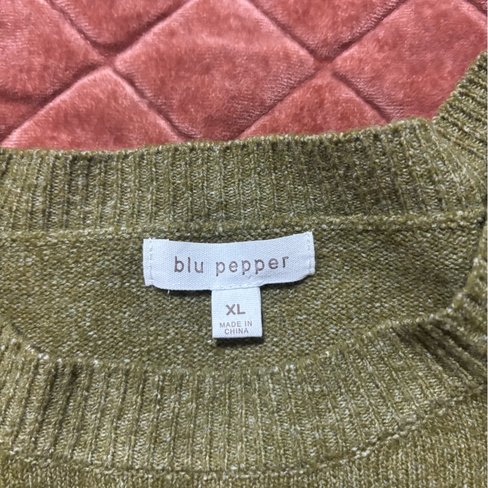 Blu Pepper Tan and Cream Block Sleeve Sweater - Picture 3 of 4